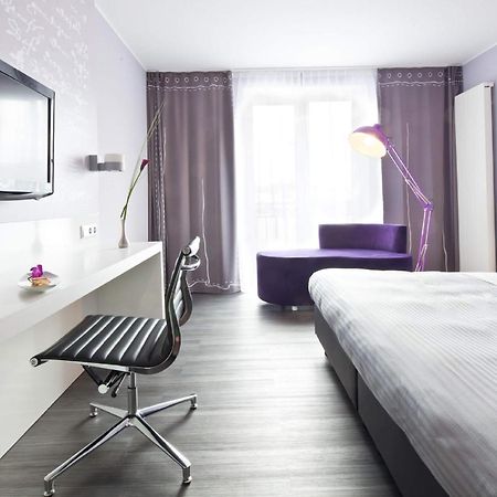 Elaya Hotel Wolfenbuettel Ehemals Rilano 24 7 Hotel Wolfenbüttel الغرفة الصورة